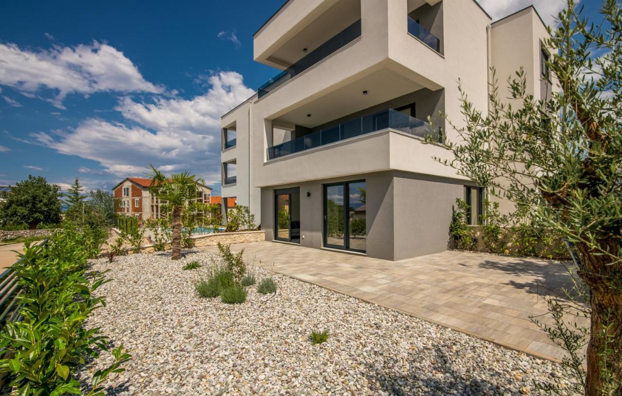 Vila Stemark Njivice Exteriör bild