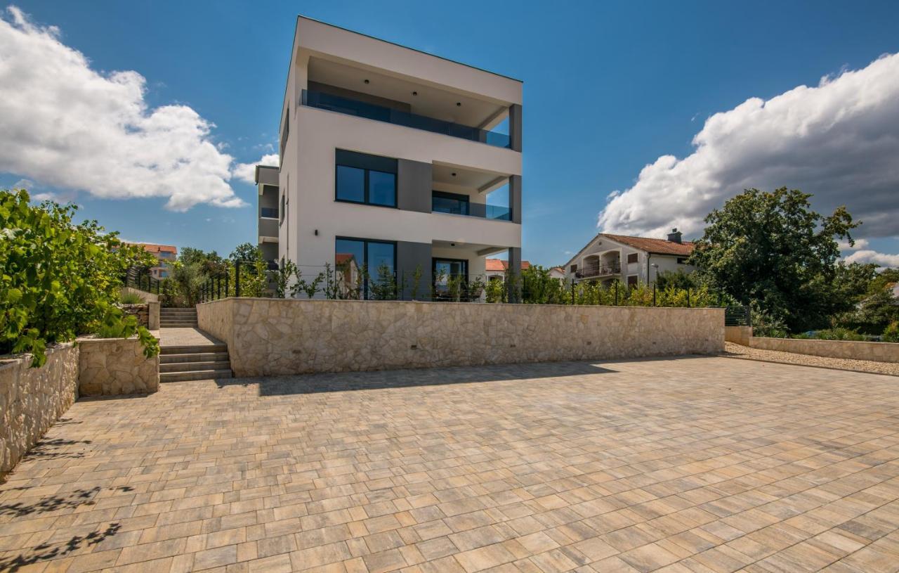 Vila Stemark Njivice Exteriör bild