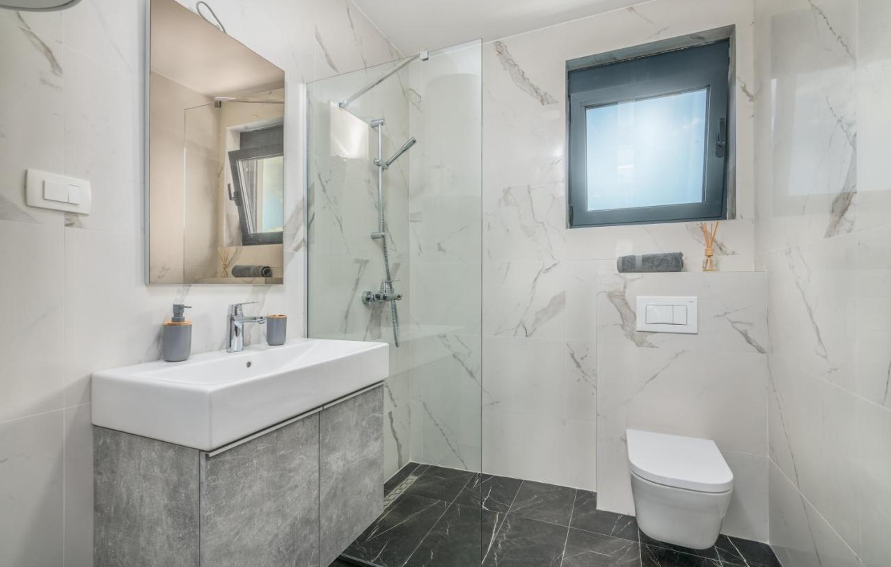 Vila Stemark Njivice Exteriör bild